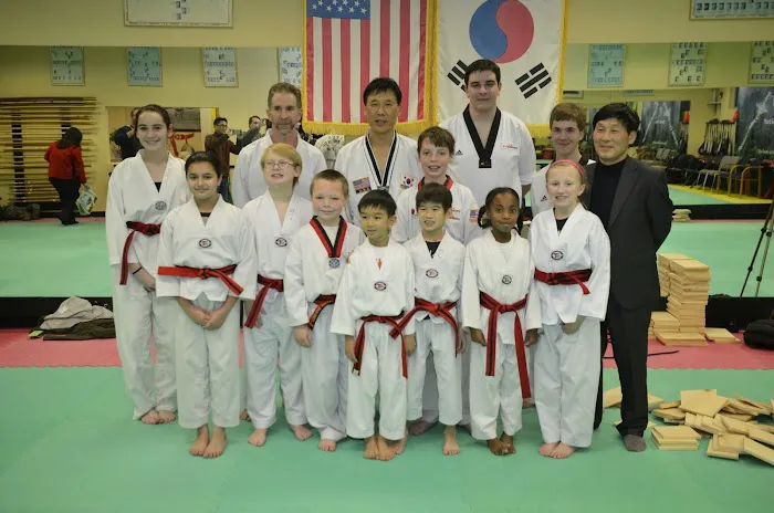 Lee's Tae Kwon Do Picture 2