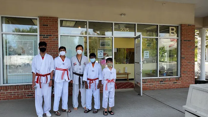 Lee's Tae Kwon Do Picture 10