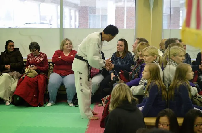 Lee's Tae Kwon Do Picture 9