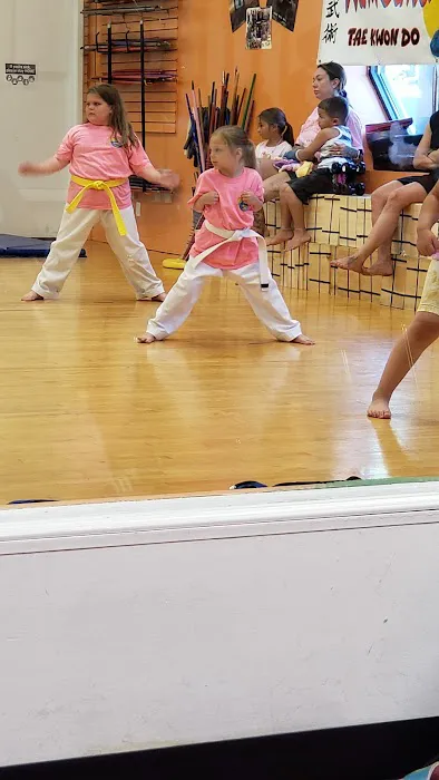 Kum Sung Karate Picture 2