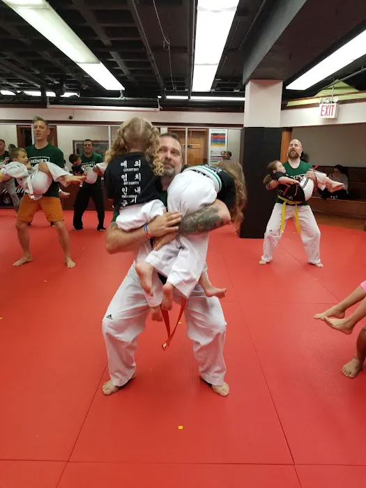 Master Kim’s Scarsdale Taekwondo Picture 8