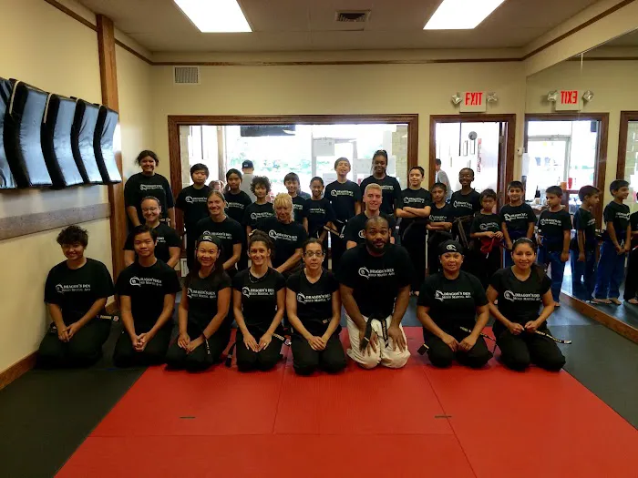 Dragon's Den Mixed Martial Arts Picture 8