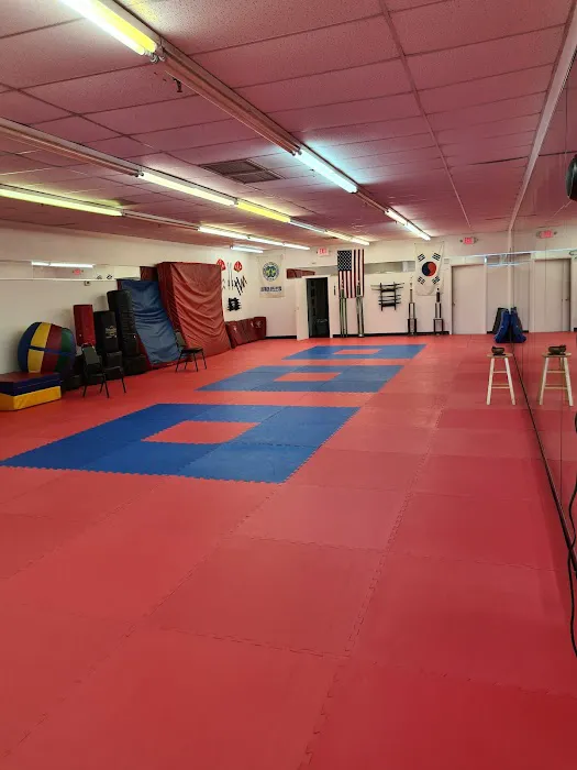 Master Vandenberge's Kum Sung Martial Arts Picture 3
