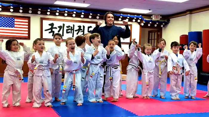 Grand Master K.Y. Lee Tae Kwon Do-Farmingdale Picture 1