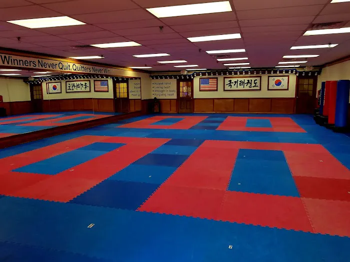 Grand Master K.Y. Lee Tae Kwon Do-Farmingdale Picture 3