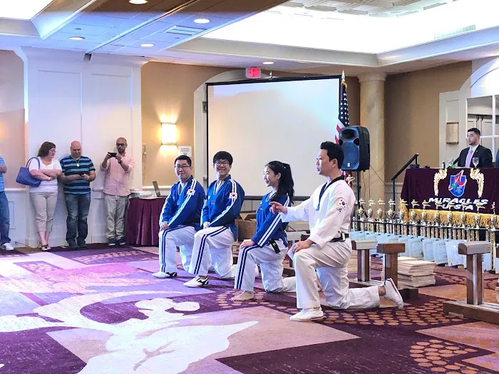 Master Na's Traditional Martial Arts Picture 10
