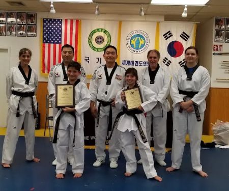 Oh's World Champion Tae Kwondo