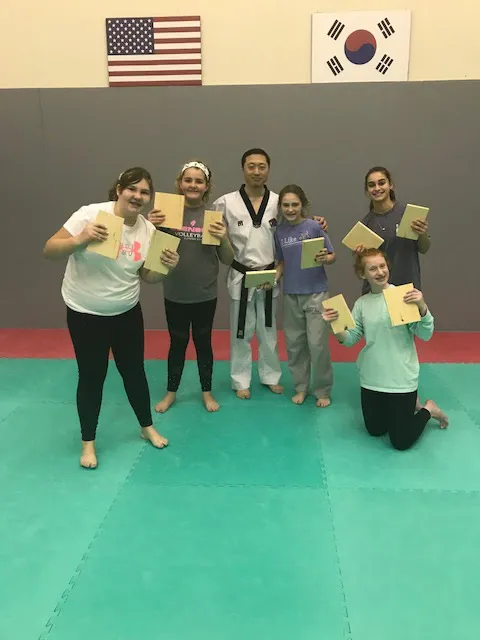 Master Taekwondo Picture 4