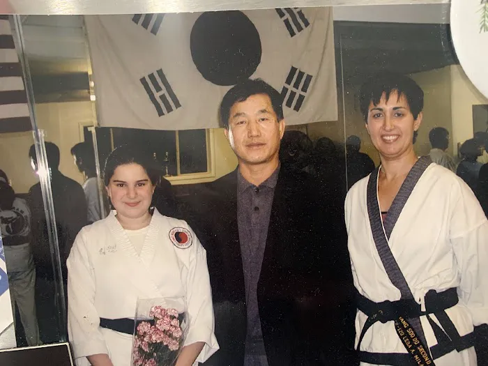 Lee's School of Karate, Judo and Hapkido Picture 1