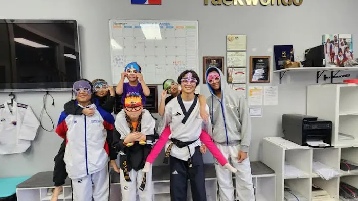 World Champion Taekwondo Brookfield Picture 4