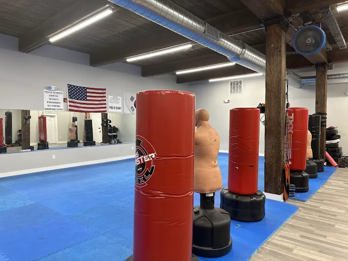 Philadelphia Martial Arts & Kickboxing Picture 1