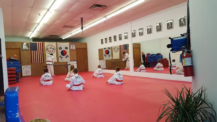 Yi's Karate Institute Picture 7