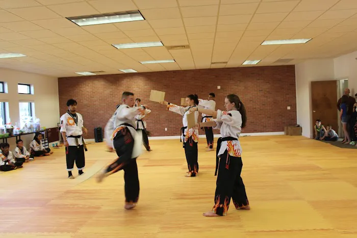 Yang's U.S. TAEKWONDO Picture 7