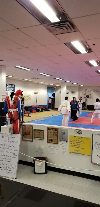 Mechelle's Way Tae Kwondo Picture 1