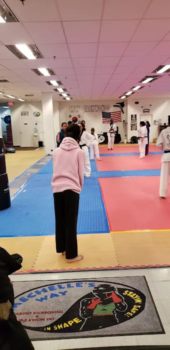 Mechelle's Way Tae Kwondo Picture 6
