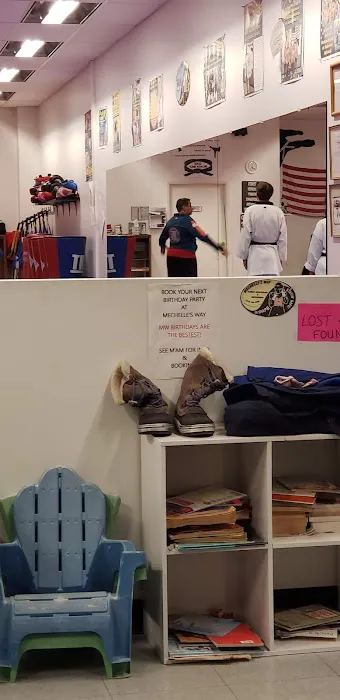 Mechelle's Way Tae Kwondo Picture 7