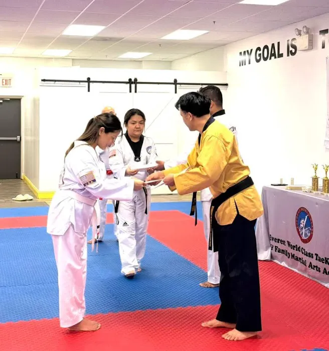 Everest World Class TaekwonDo Lancaster Picture 2