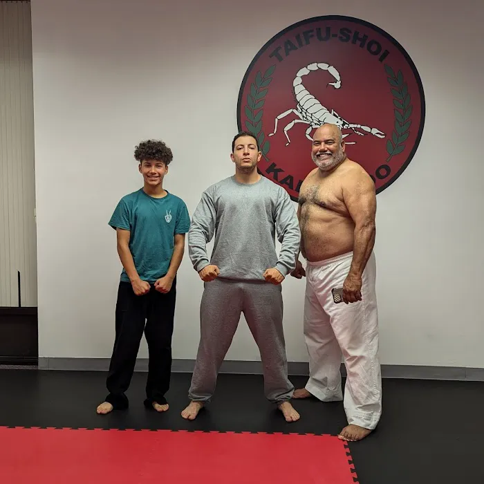 Scorpion's Den LLC Picture 4