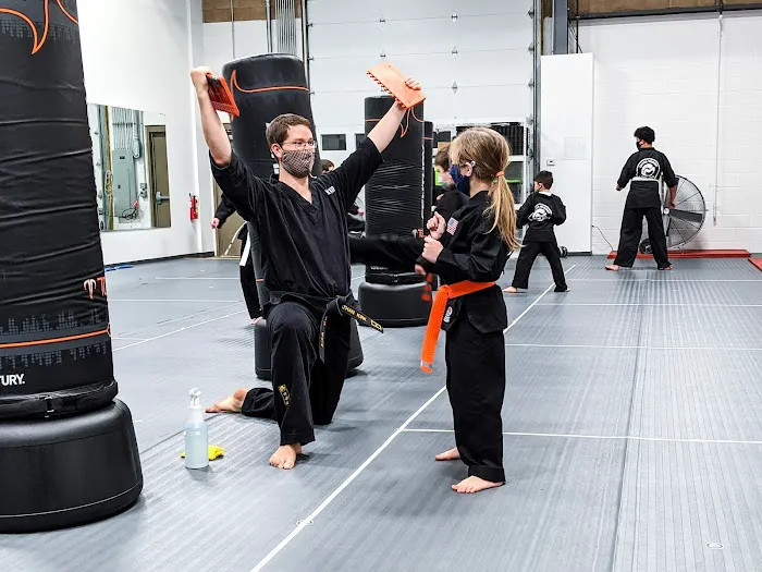 Central Movement - Martial Arts Picture 5