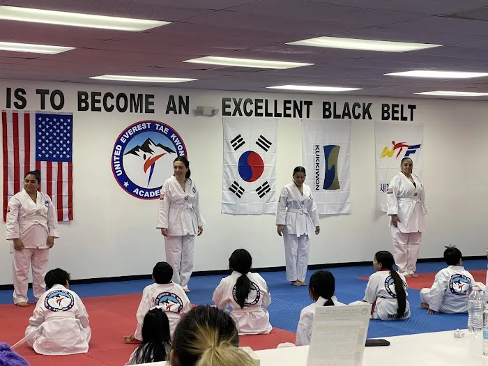 UNITED EVEREST TAEKWONDO ACADEMY Picture 5