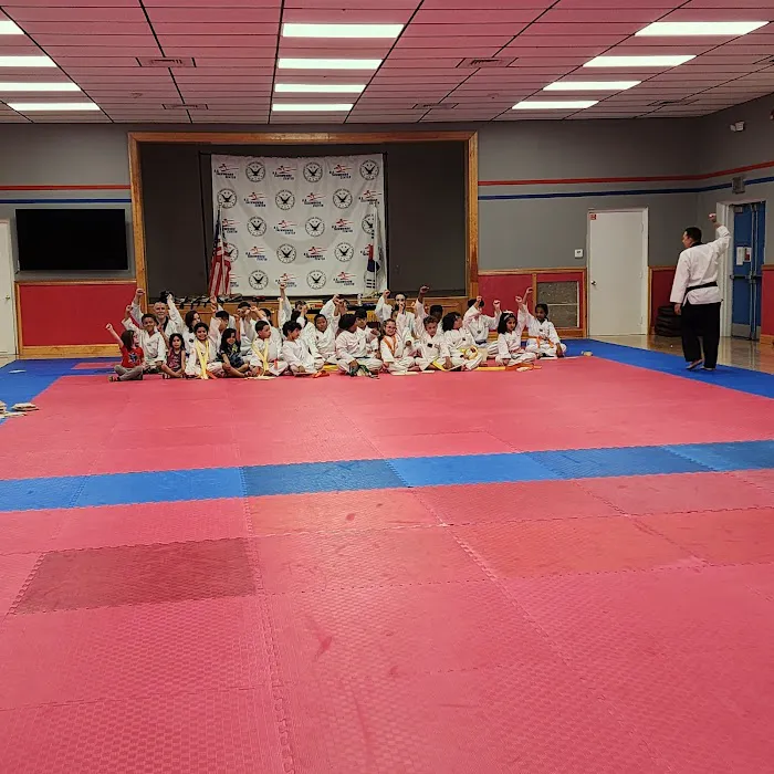 U.S. Tae Kwon Do Center Picture 9