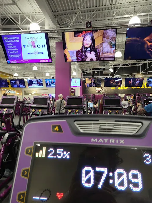 Planet Fitness Picture 7