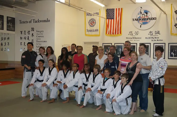 Lee’s Taekwondo Martial Arts Picture 3