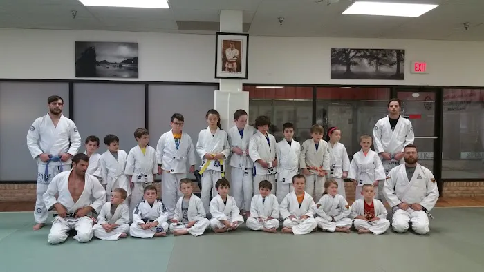 Rising Tide Academy (Columbia) Gracie Jiu-Jitsu - Muay Thai Picture 5