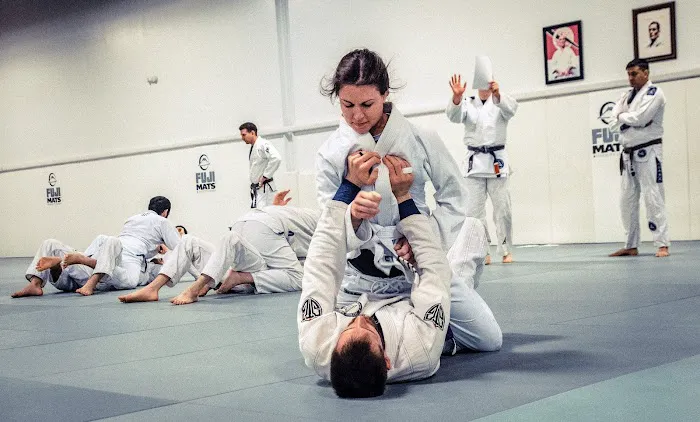 Rising Tide Academy (Columbia) Gracie Jiu-Jitsu - Muay Thai Picture 10