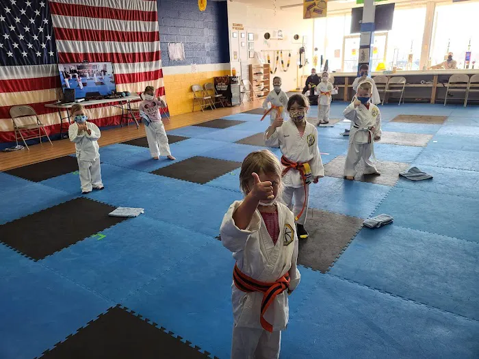 Huntzinger's Karate School Blakely Picture 3