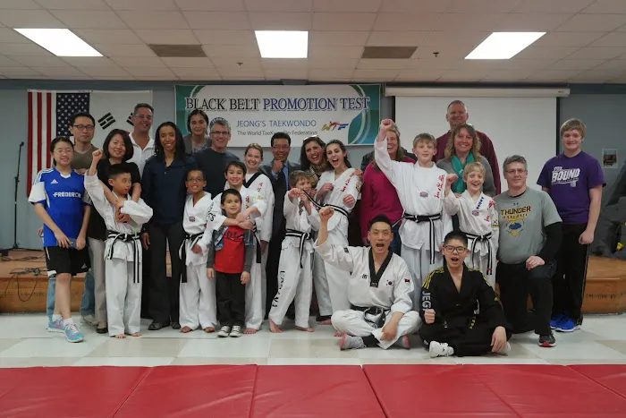 Jeong's Urbana Taekwondo Picture 3