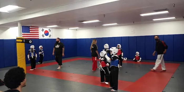 Kang’s Mixed Martial Arts Picture 8