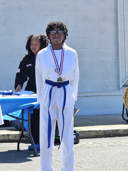 APLUS Martial Arts & Athletics Picture 4