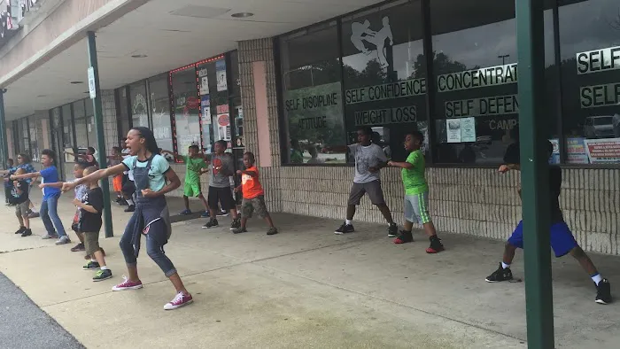 APLUS Martial Arts & Athletics Picture 7