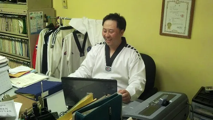 Lee's Taekwondo College Picture 2