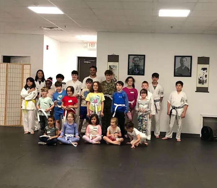 T. Rose Karate , Holden Picture 2