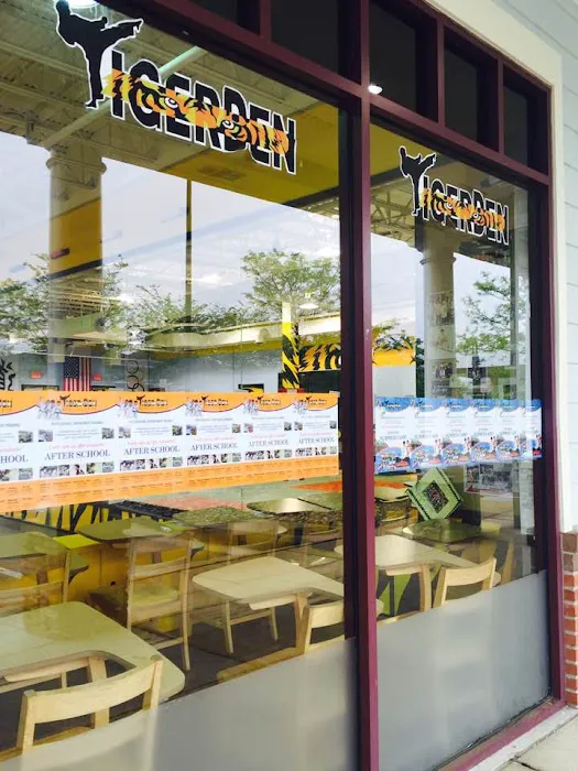 Tiger Den Broad Lands Picture 3