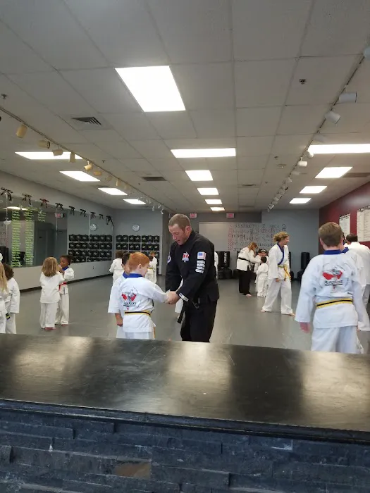 Super Kicks Karate Picture 4