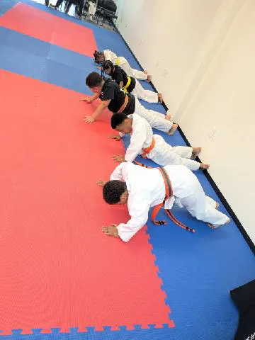 KIDZ KICK - CRAFT SELF DEFENSE KARATE Picture 4