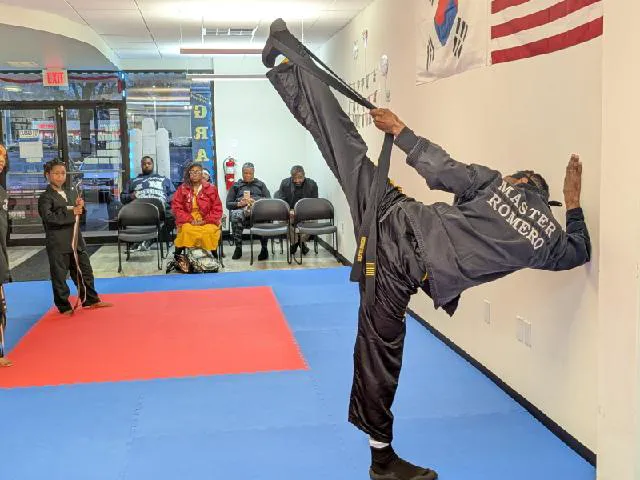 KIDZ KICK - CRAFT SELF DEFENSE KARATE Picture 2