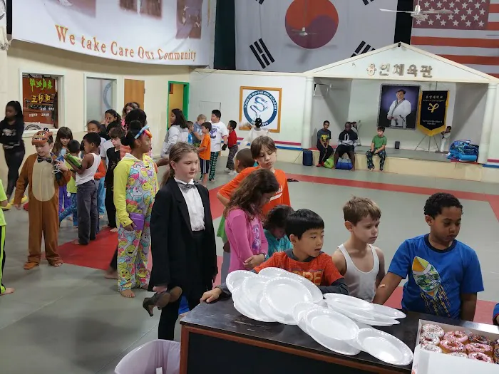 Yong In Martial Arts Academy Picture 10