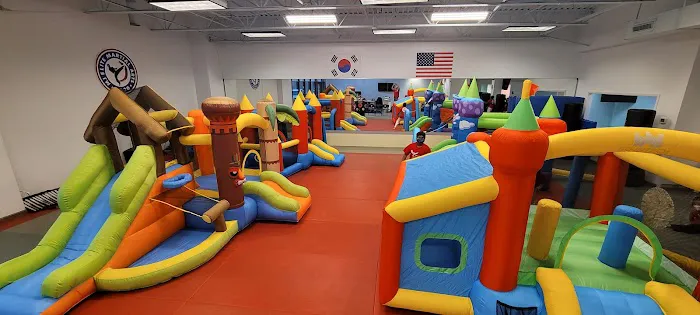 MJ ELITE MARTIAL ARTS Picture 5