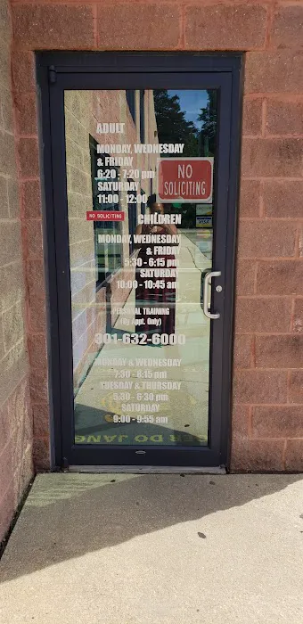 Tiger DO Jang Karate & Fitness Picture 2