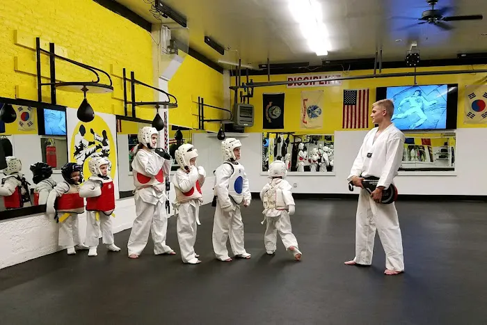 Z10 Gibson's Gym Picture 5