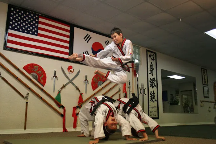 Oom Yung Doe - 8 Martial Arts - Somerville Boston Picture 3