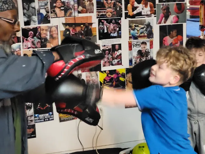 One Punch Boxing Club Picture 5