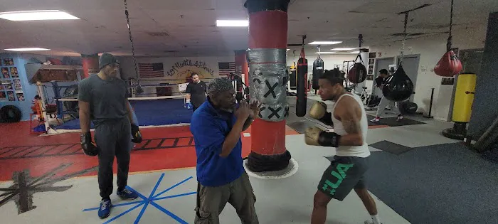 One Punch Boxing Club Picture 7