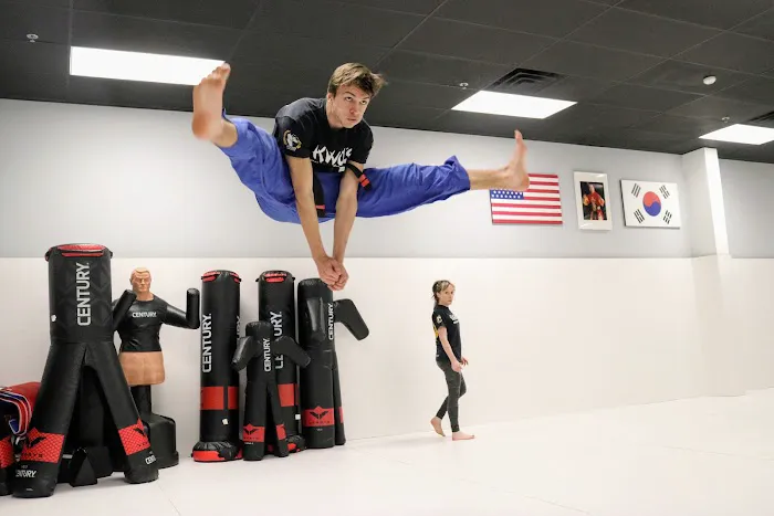 Kwon's Champion School Picture 1