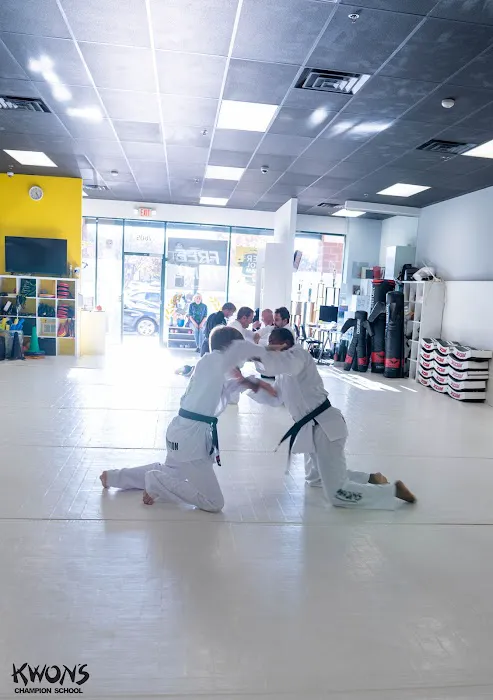 Kwon's Champion School Picture 5