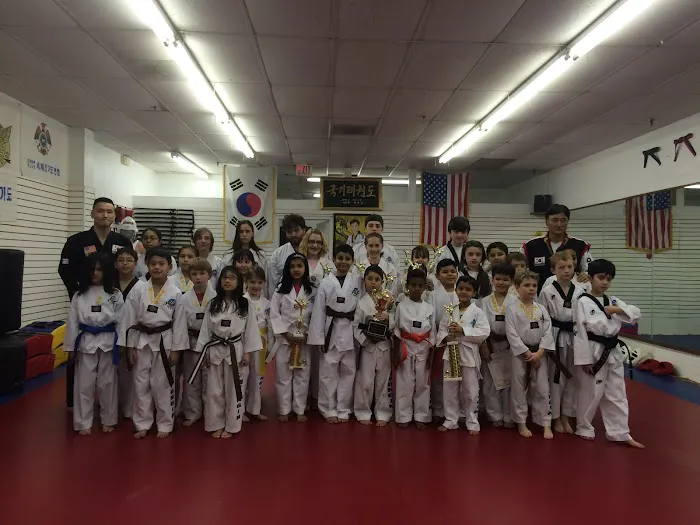 Yong In Tae Kwon Do College Picture 9